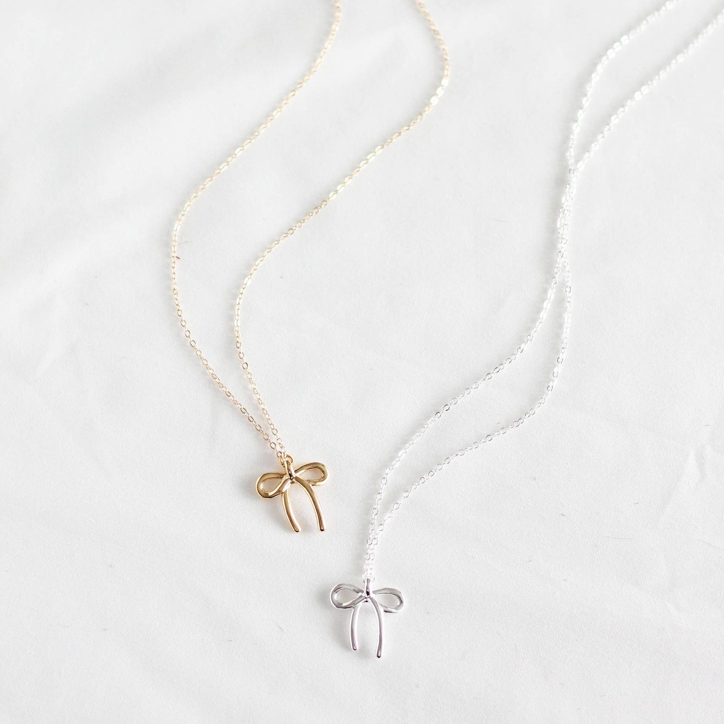 Bow Necklace: Silver