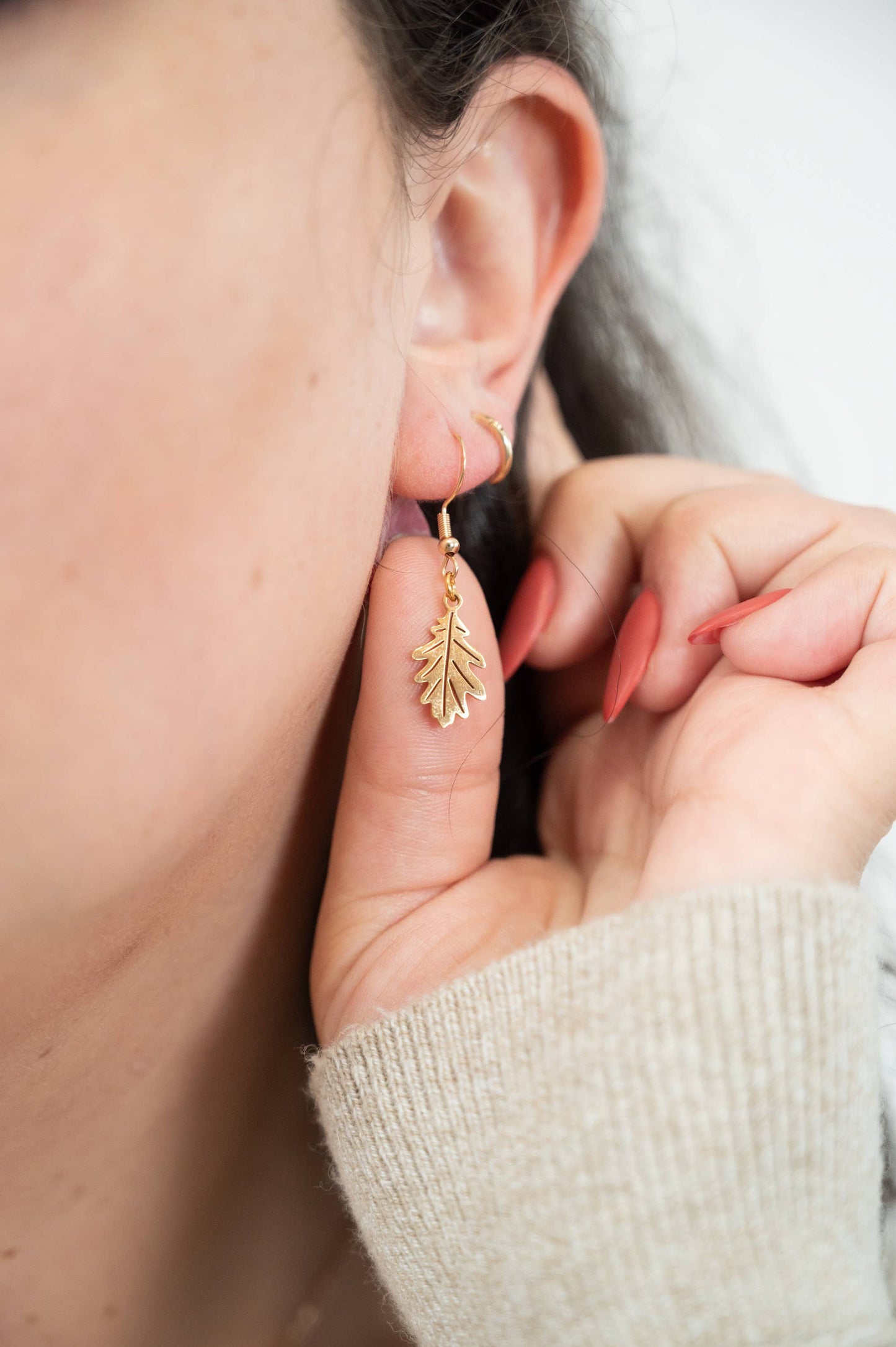 Oak Leaf Earrings: Silver