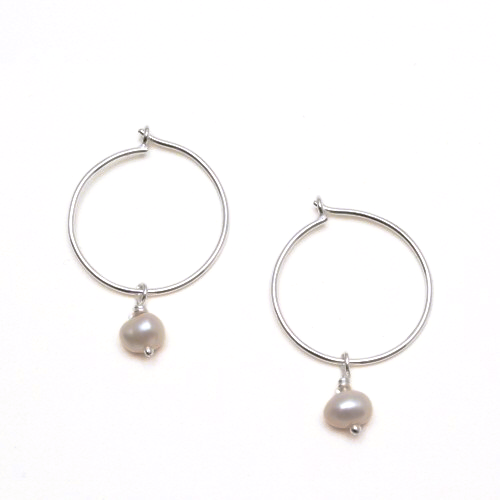 Look Hoop Pearl Drop