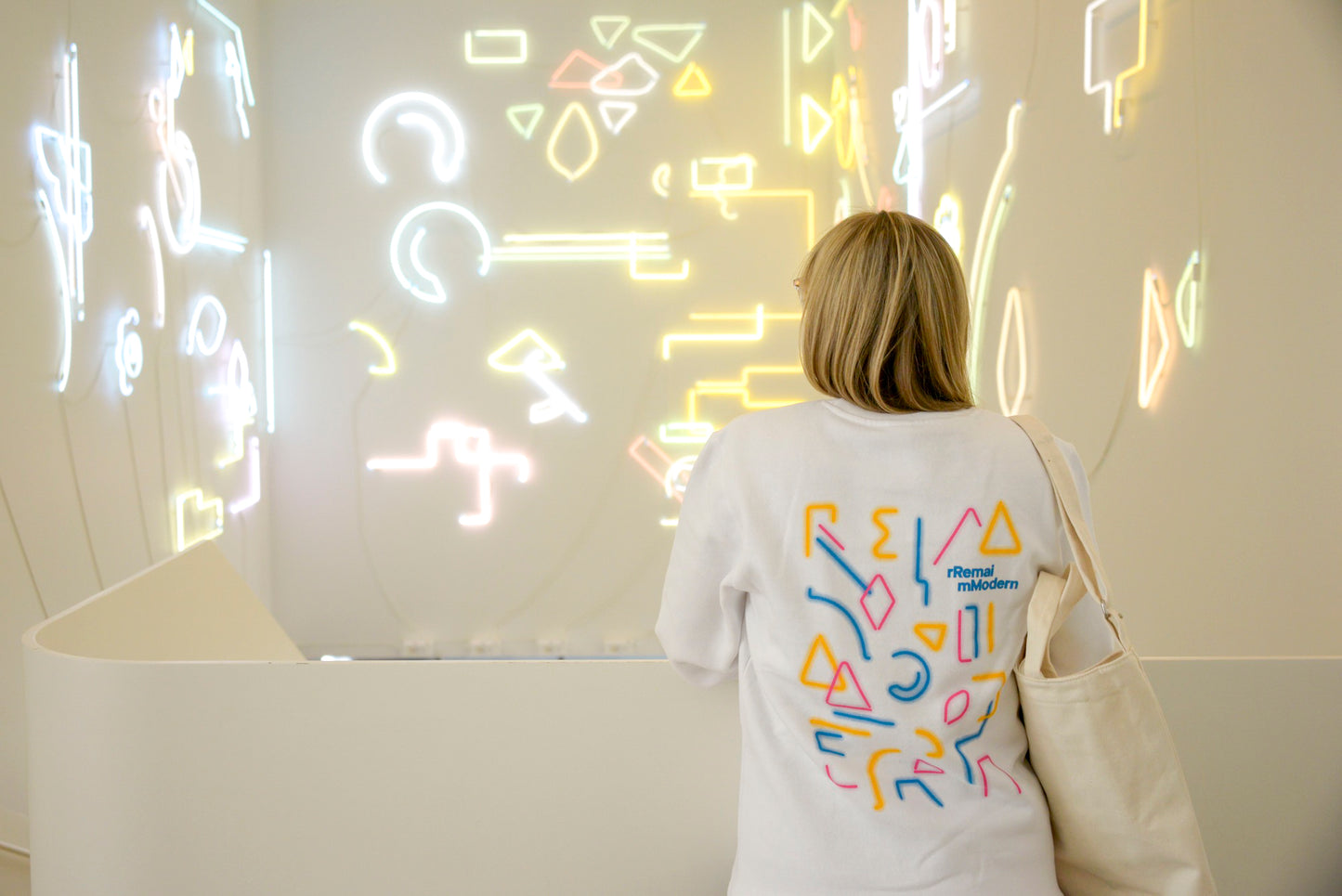 Pae White Inspired Crewneck White