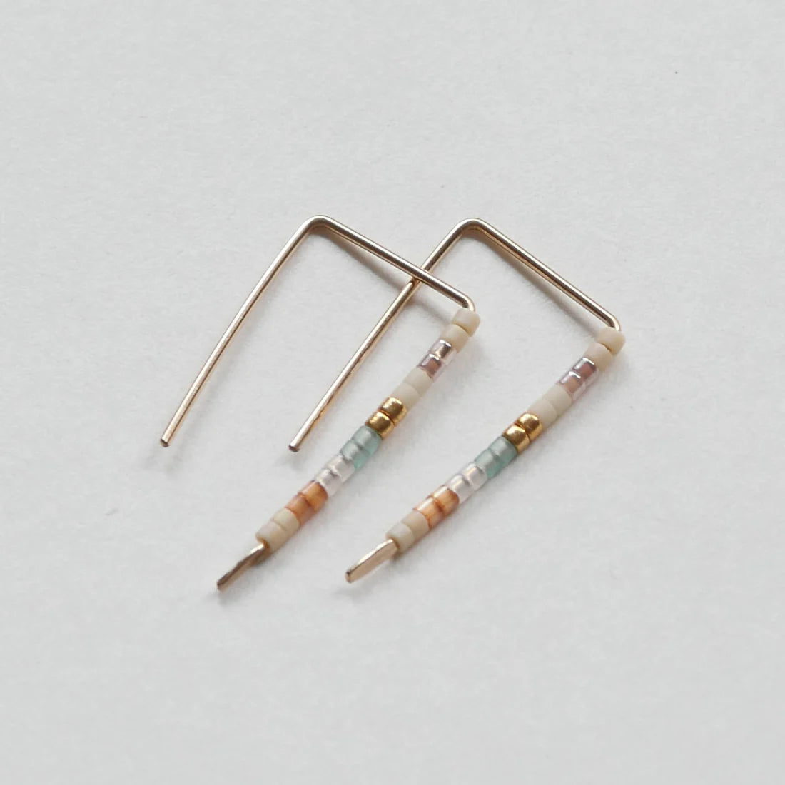 Thea 14kt Gold Bar Stud Earrings