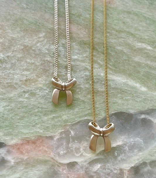 DORÉ Mini Bow Necklace