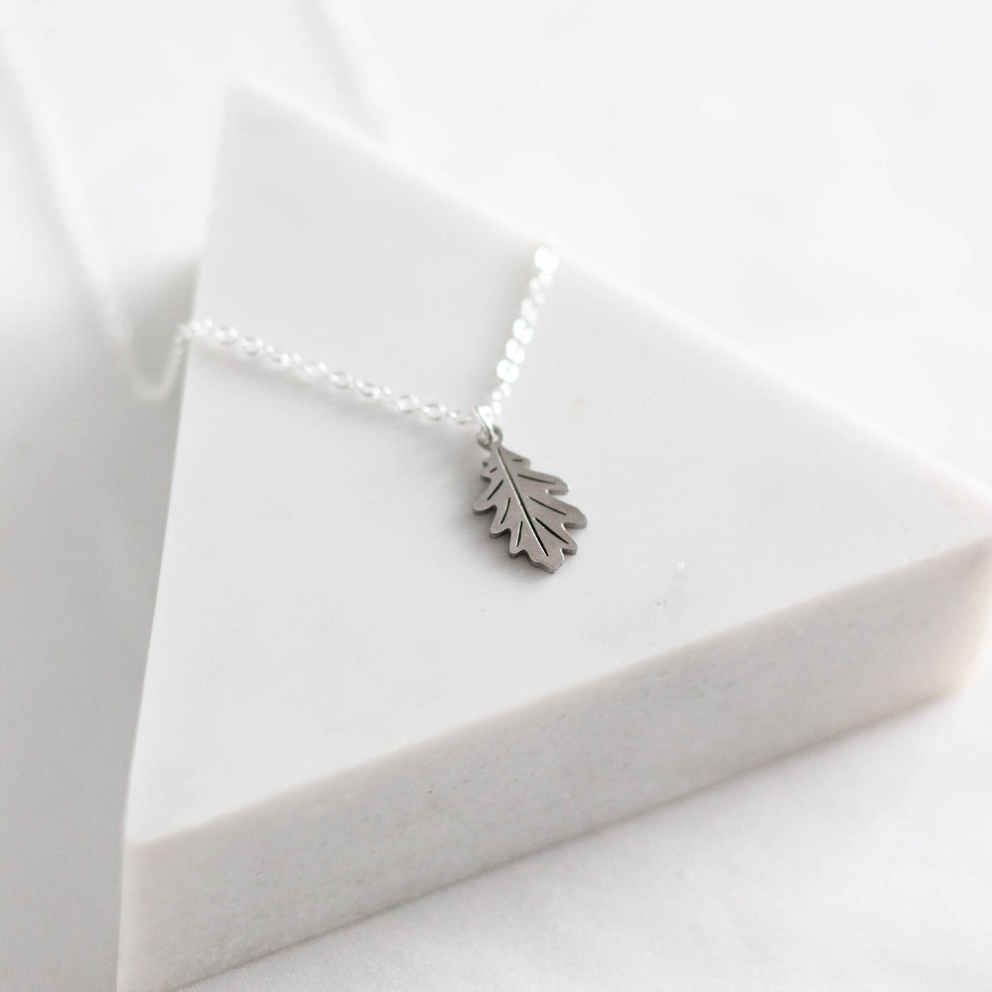 Oak Leaf Necklace: Silver