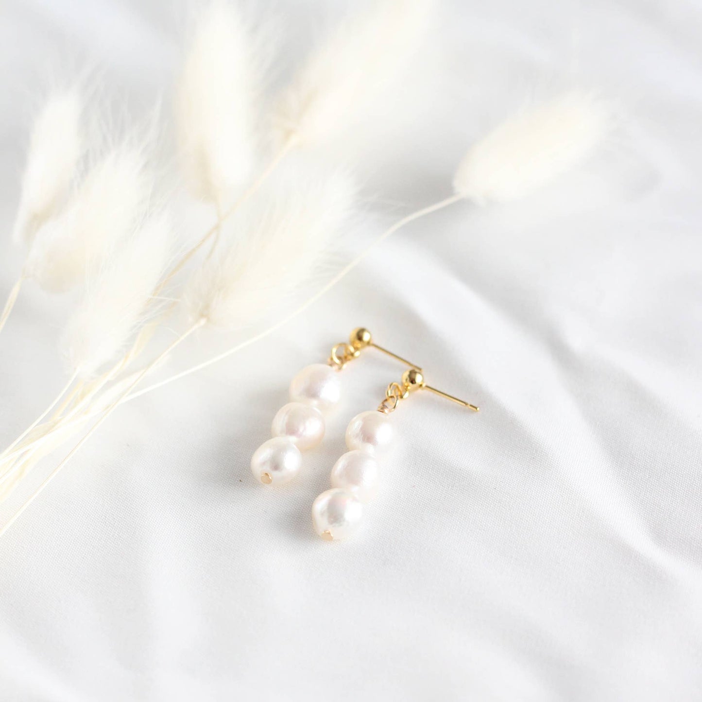Organic Pearl Trio Earrings: Gold