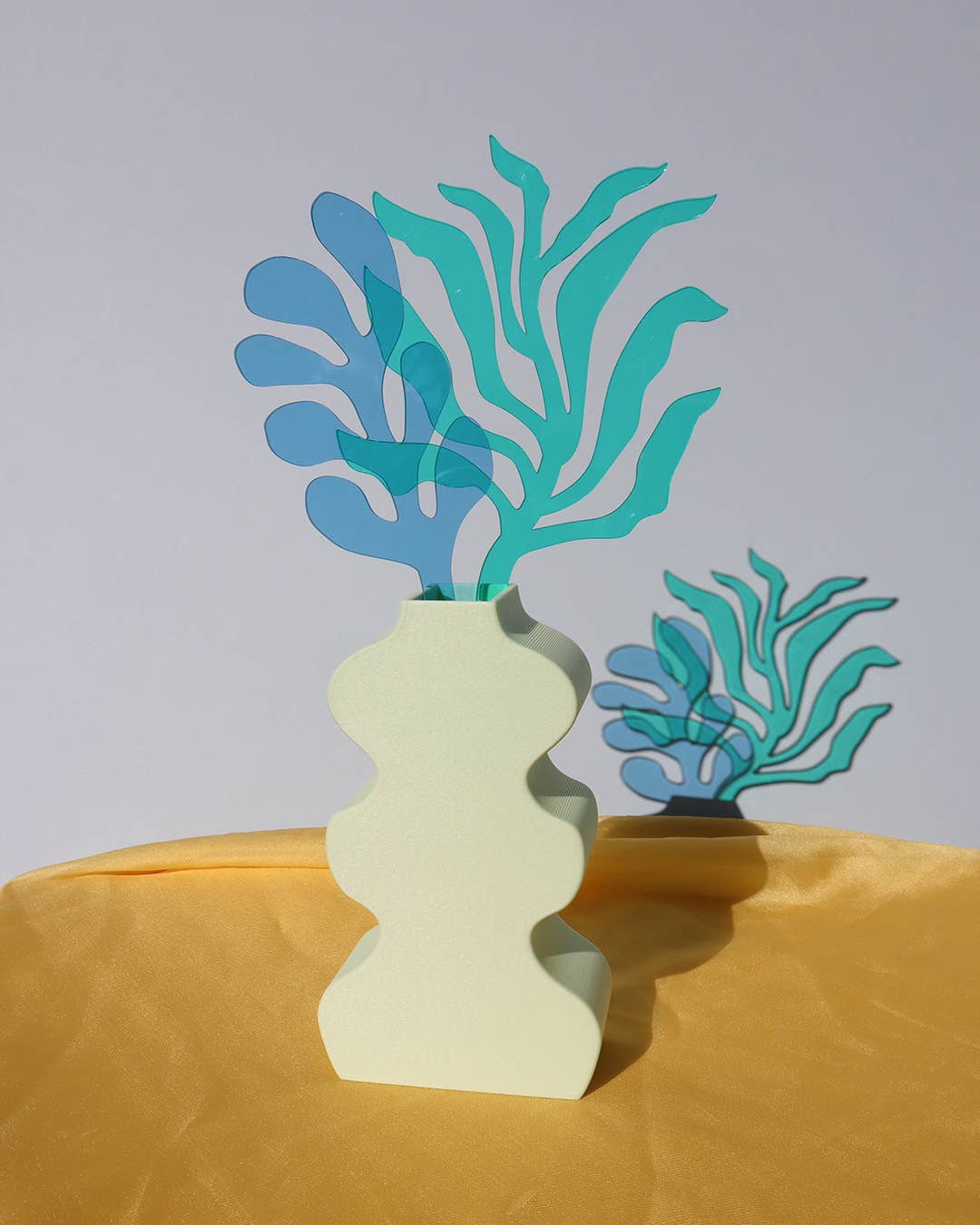 Wiggle Vase: Yellow