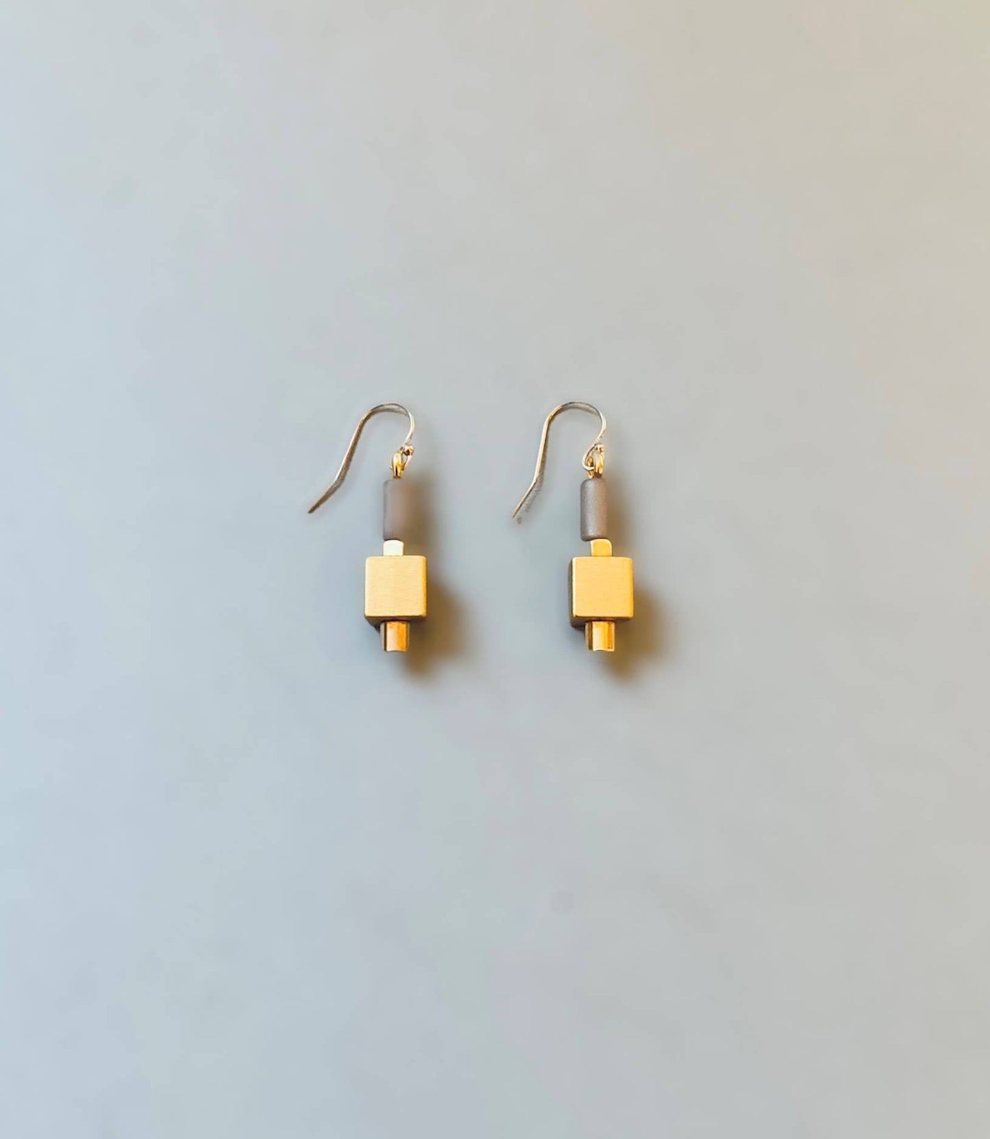Cube earrings: Indigo