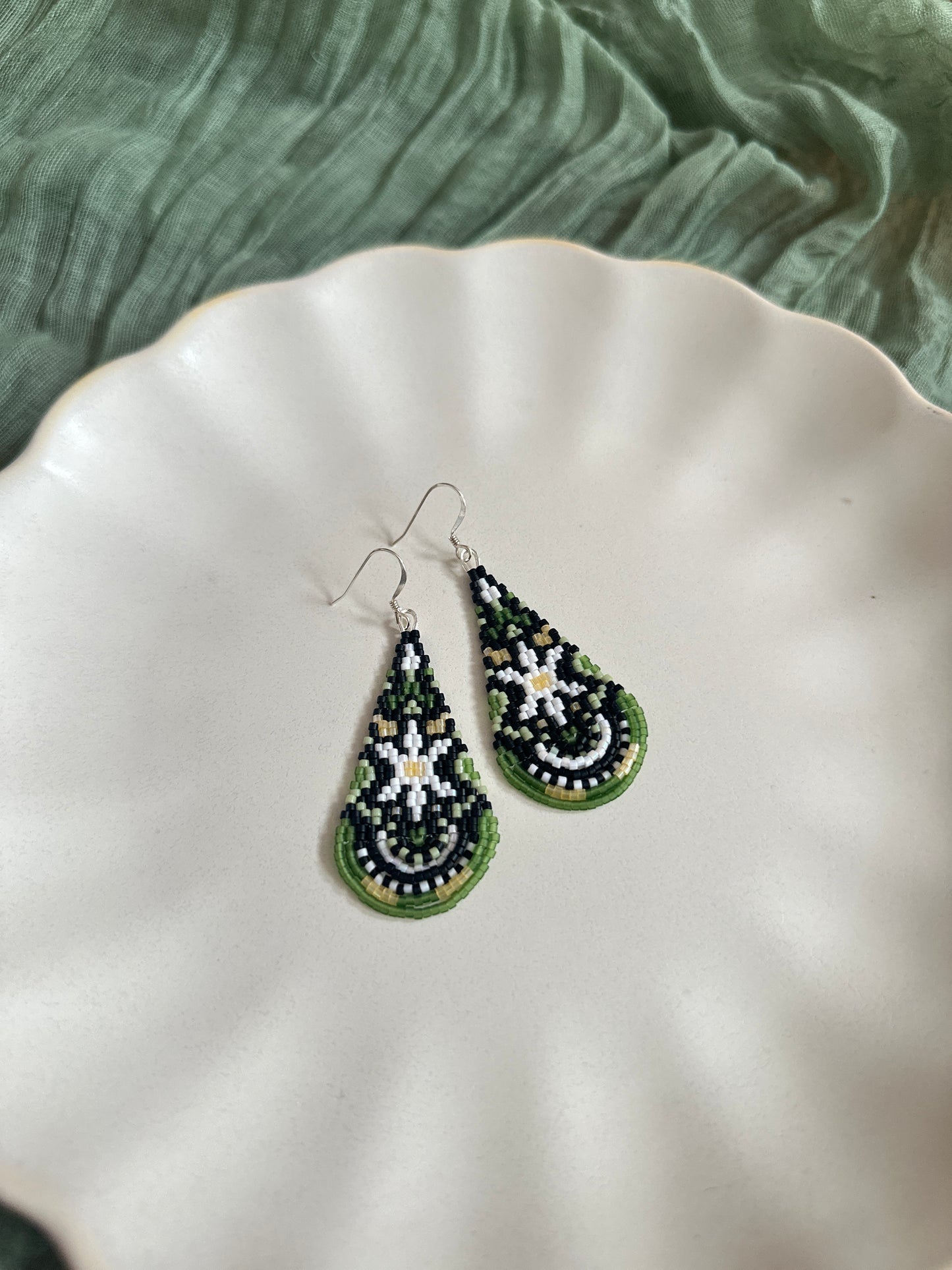Empires White Lily Earrings