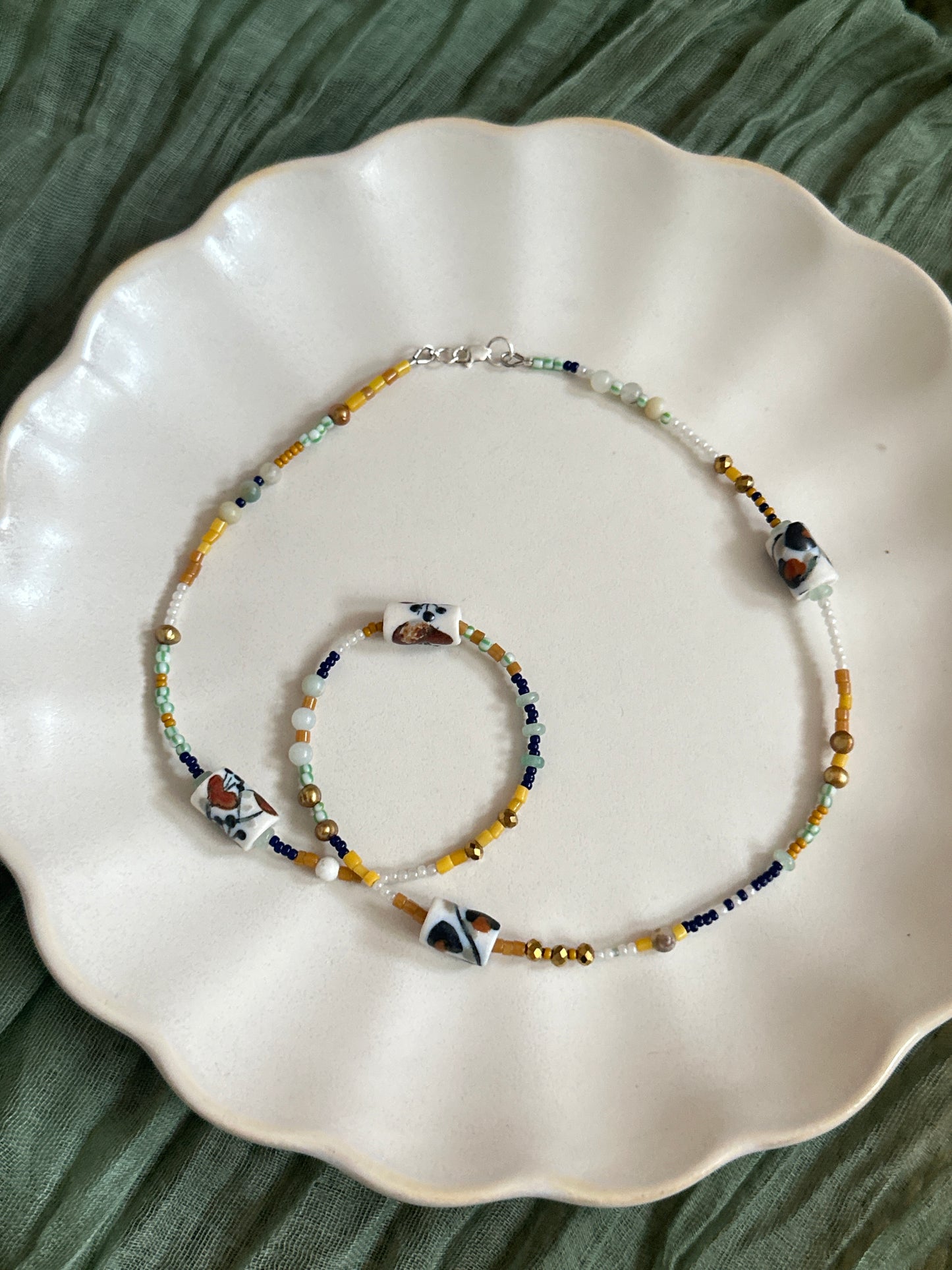 Floral Necklace Garden