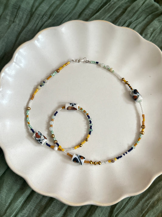 Floral Necklace Garden
