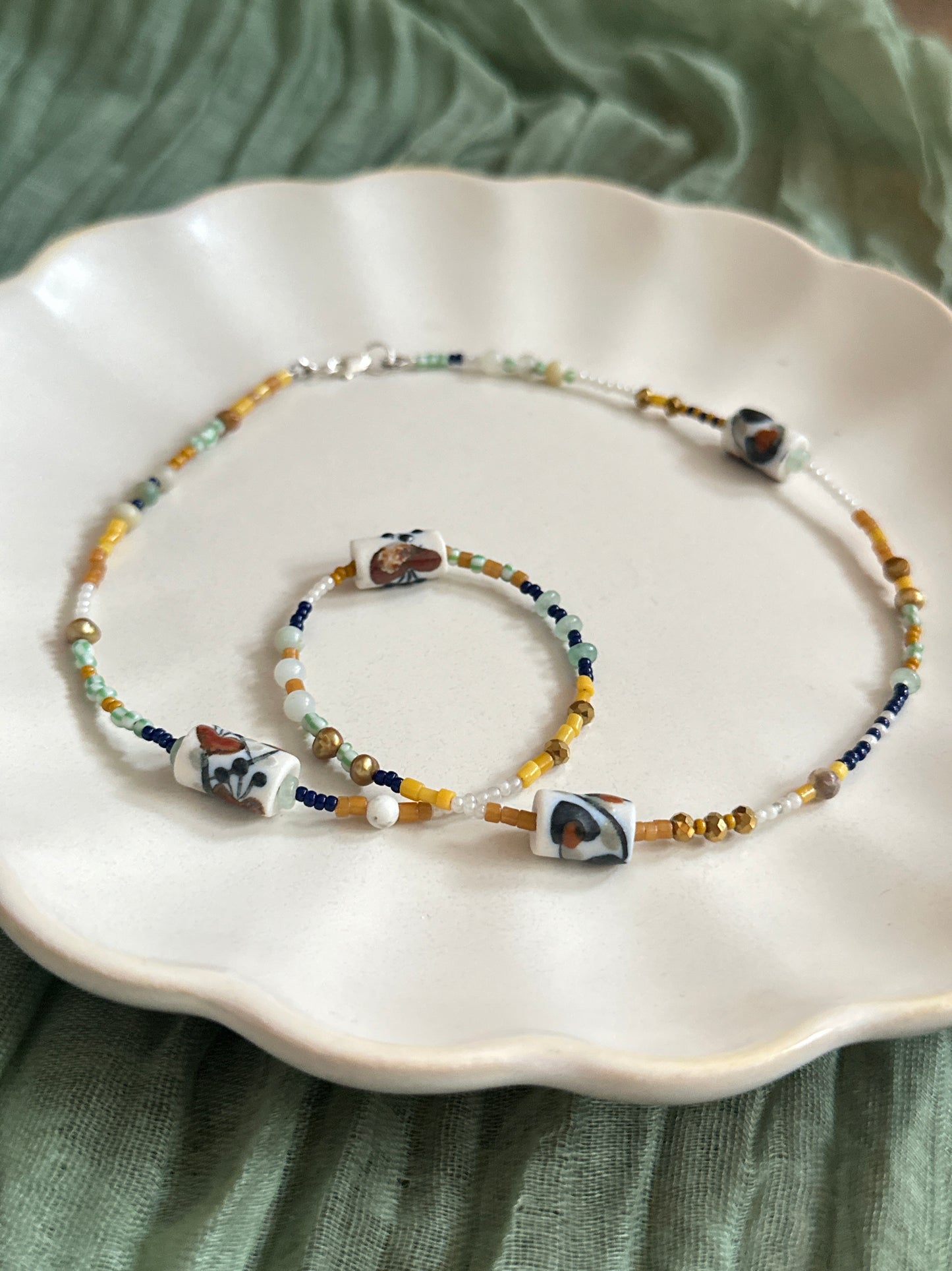 Floral Necklace Garden