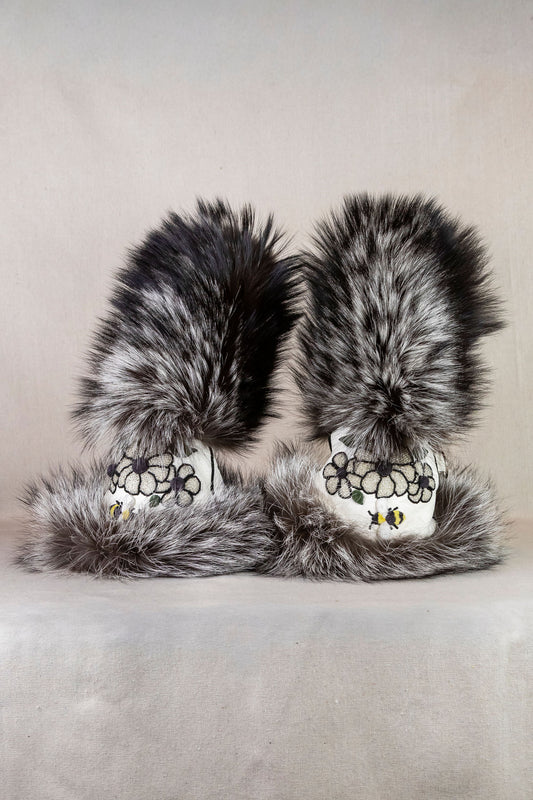 Beaded Mittens White Flowers Caribour Fur Medium