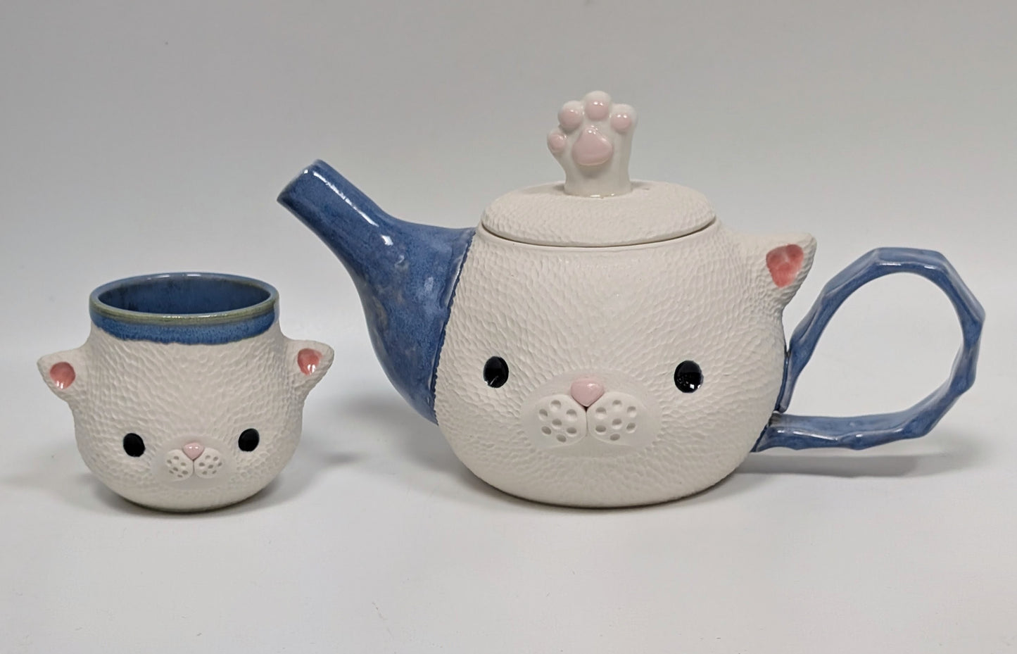 Whisker's Tea Time