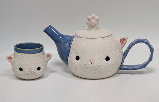Whisker's Tea Time