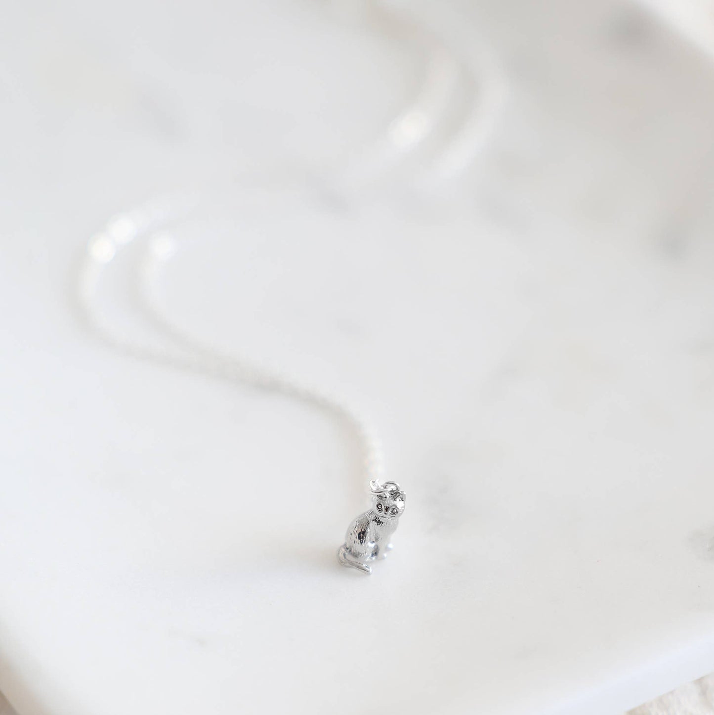 Cat Necklace: Silver