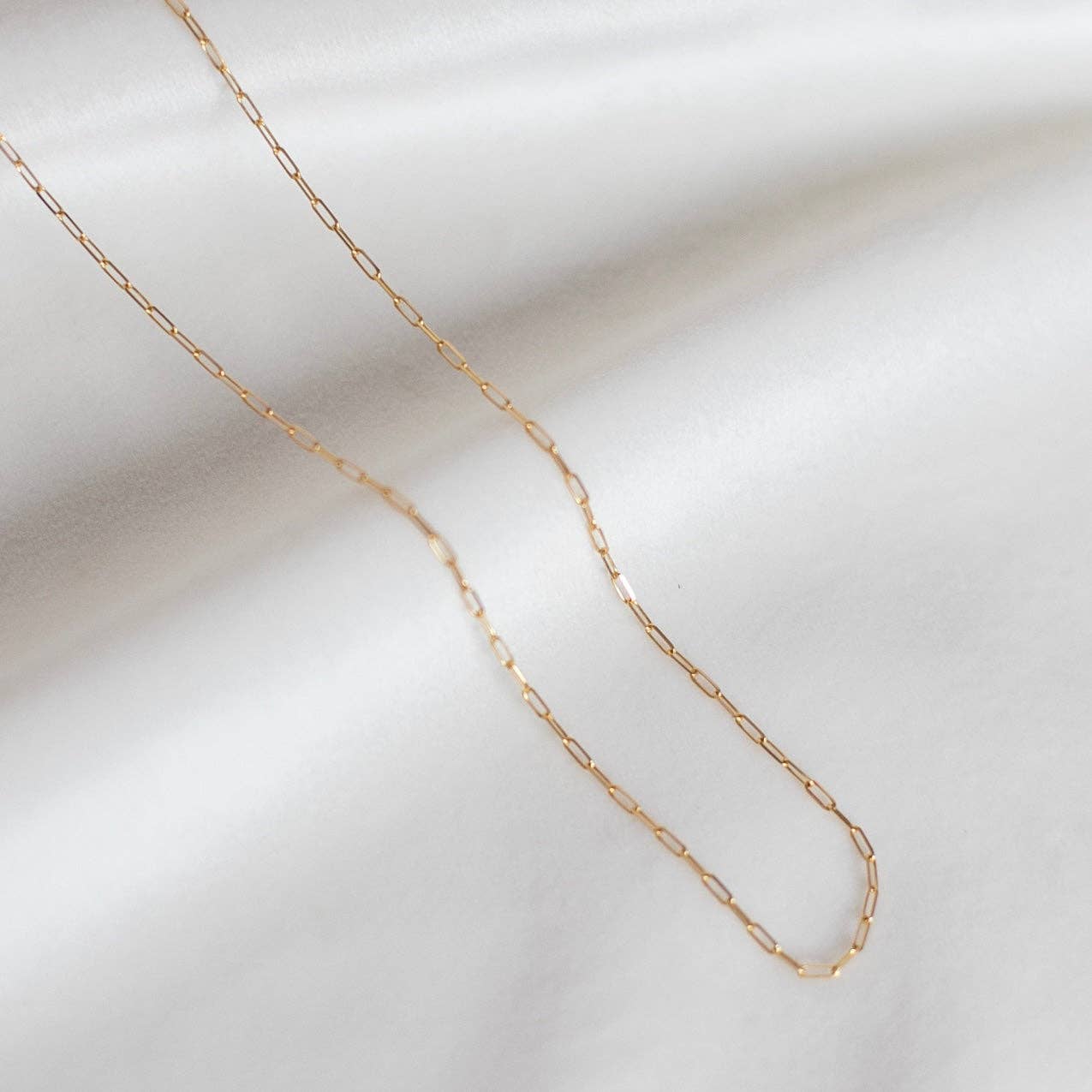 Charlotte Solid Gold Paperclip Chain: 18"
