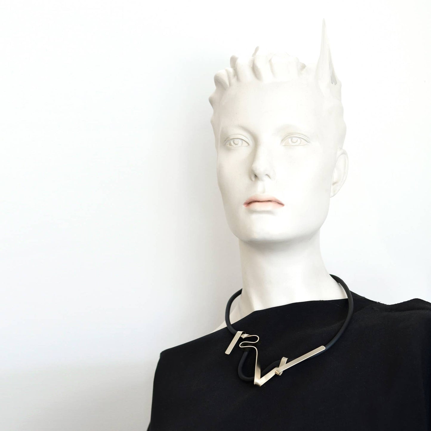 Allure Cord Necklace: Matte Black