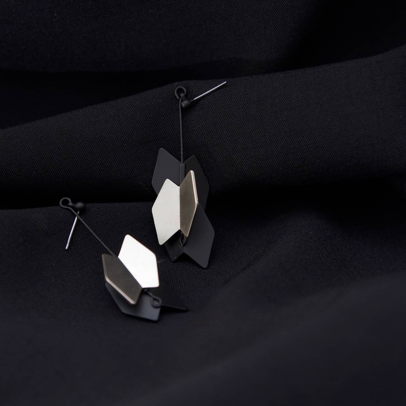 Yara Earrings: Black Gold