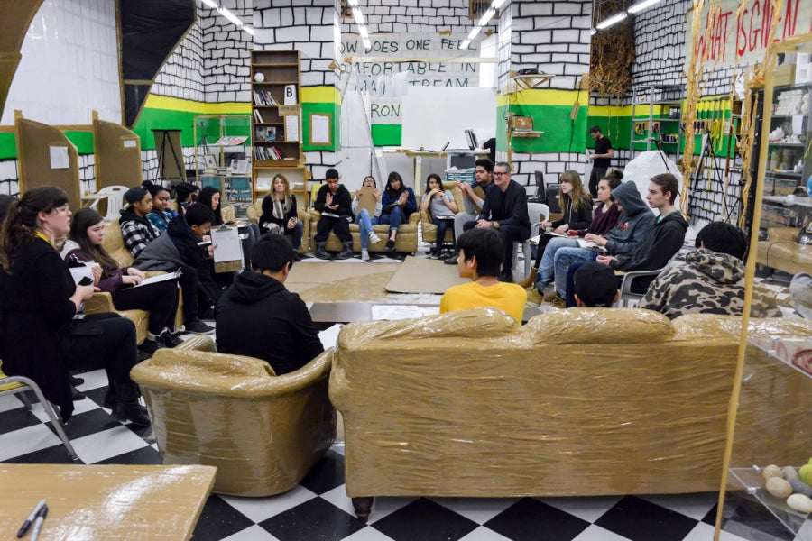 What Can I Learn From You What Can You Learn From Me (Critical Workshop) - Thomas Hirschhorn